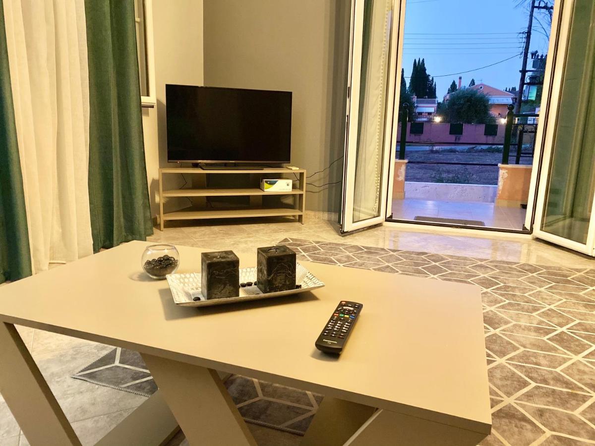 コントカリIvy House Modern Life Near Corfu Townアパートメント エクステリア 写真